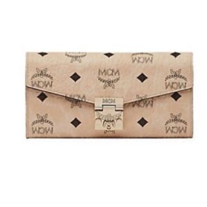 Mcm Leather Wallet on chain